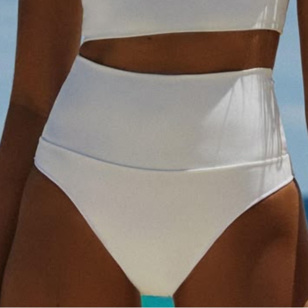 It's now cool FREE PEOPLE SWIM BOTTOM SIZE‎ XL NWT The Contour High Waist White